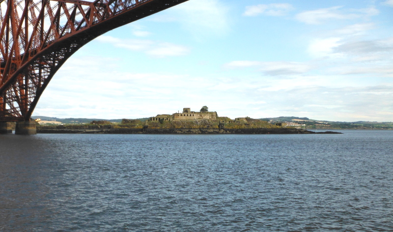  looking across to Inchgarvie 